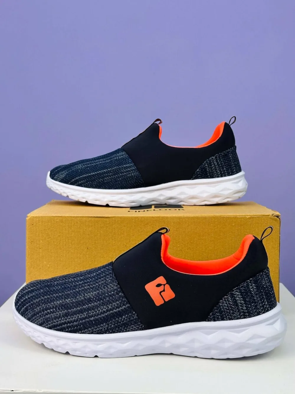 Finelook Lace Free Sneakers | Navy Edition